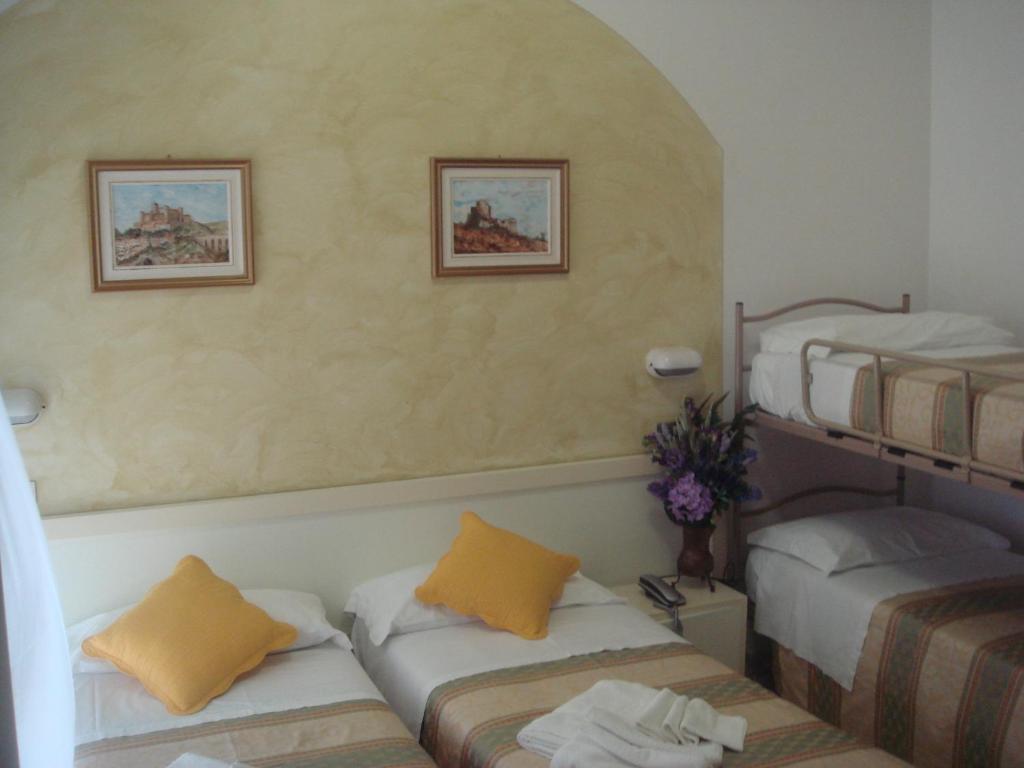 Hotel Arcade Rimini Phòng bức ảnh