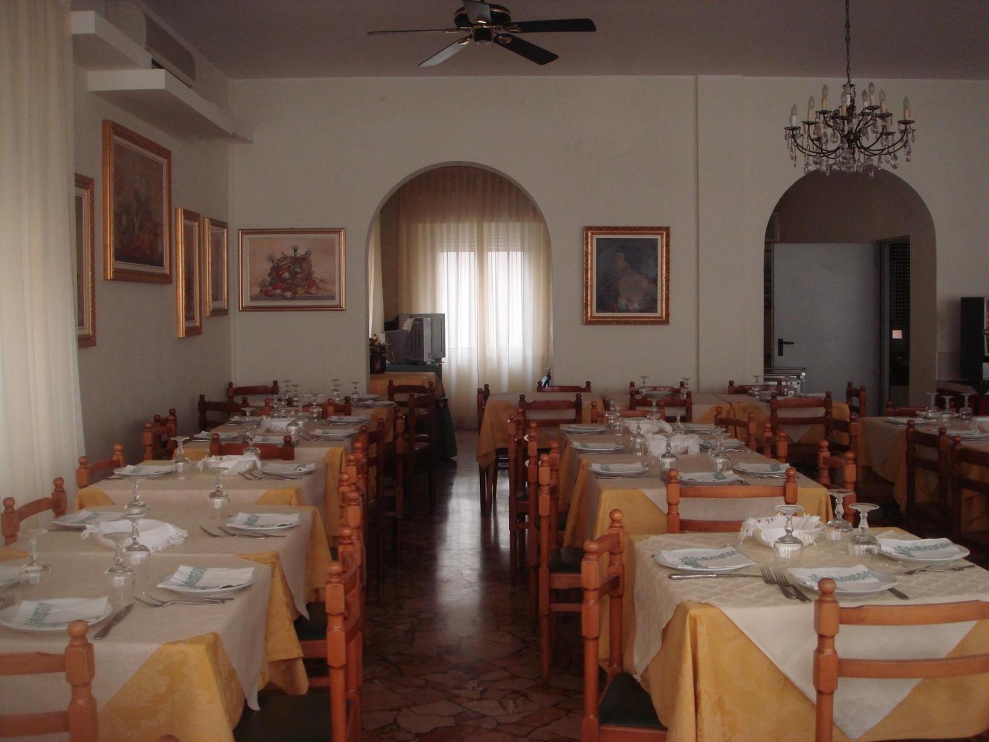 Hotel Arcade Rimini Ngoại thất bức ảnh