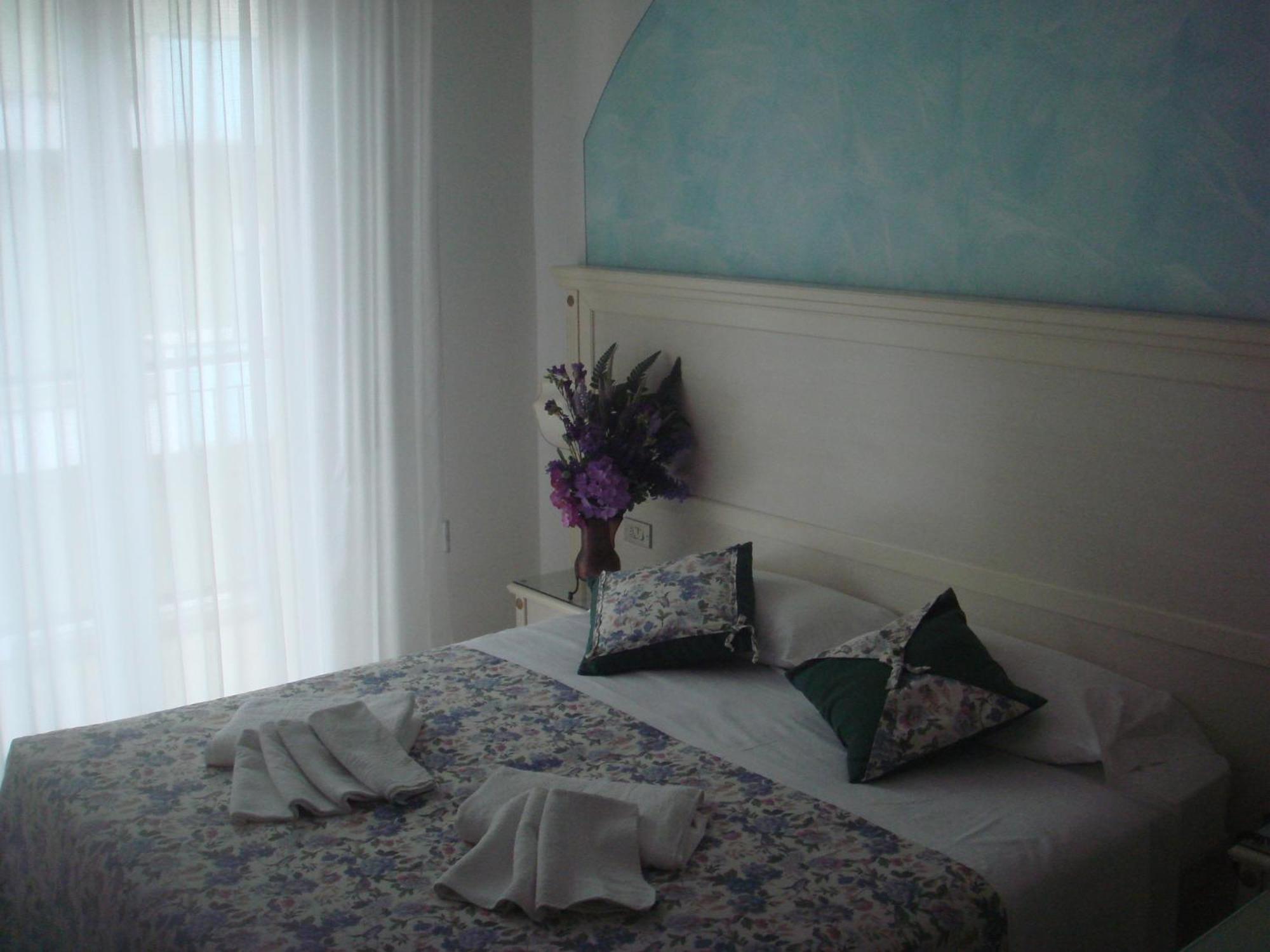 Hotel Arcade Rimini Ngoại thất bức ảnh
