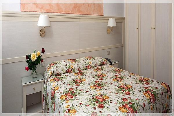 Hotel Arcade Rimini Ngoại thất bức ảnh